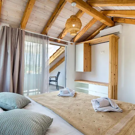 Apartment Rodon Tripiti Nest Exsecutive *